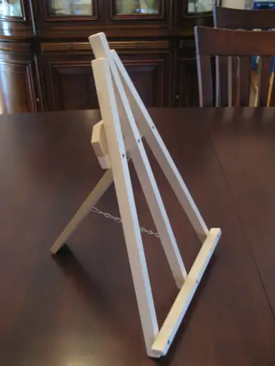 One hand made very sturdy folding table top easel for painting or drawing. Made of solid kiln dried...