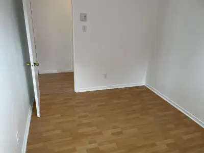 5 1I2 Très spacieux, propre et entièrement rénové, View more