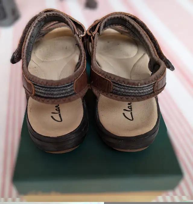 Clarks Women's Sandals Size 10M in Women's - Shoes in Kitchener / Waterloo - Image 4