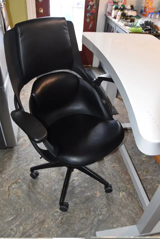 Gaming Chairs DPS 3D Insight in Chairs & Recliners in Stratford - Image 5