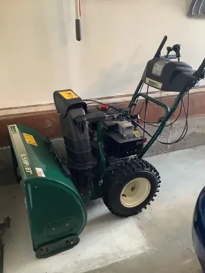 Bolens 8.5 HP/27" Snowblower - Like New, View more