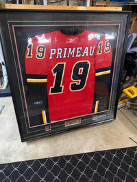 Wayne Primeau signed framed Calgary Flame jersey