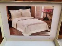SeSet de lit Queen avec douillette et 2 couvertures d'oreillers