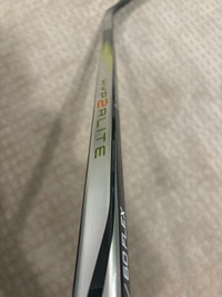 Brand NEW - Bauer Hyperlite 2 stick