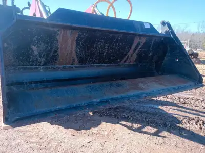 HLA 3 in 1 tractor bucket, global/alo hooks, very heavy duty, originally for a wheel loader. $2625 o...