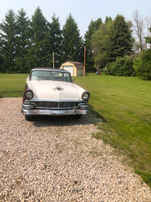 1956 Ford Fairlane