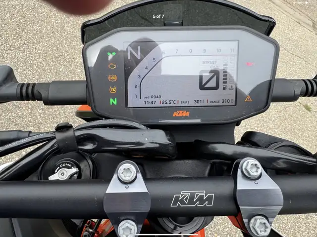 2021 890 Duke KTM in Sport Bikes in Edmonton - Image 5