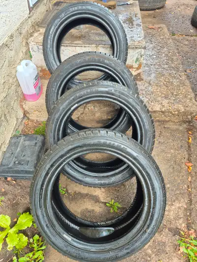 205/50R16 (4) Sailun Ice Blazer winters 97% tread Great condition $300 Located in Killarney of Edmon...