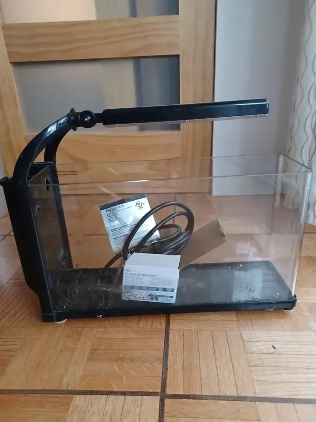 3 gal fish tank in Accessories in Ottawa - Image 3