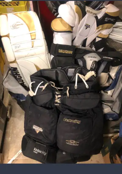 Goalie Sr Equipment Set -  Large, View more