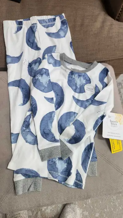 Burt's Bees Organic 2 piece 100% cotton pjs, size 4t, NEW , View more