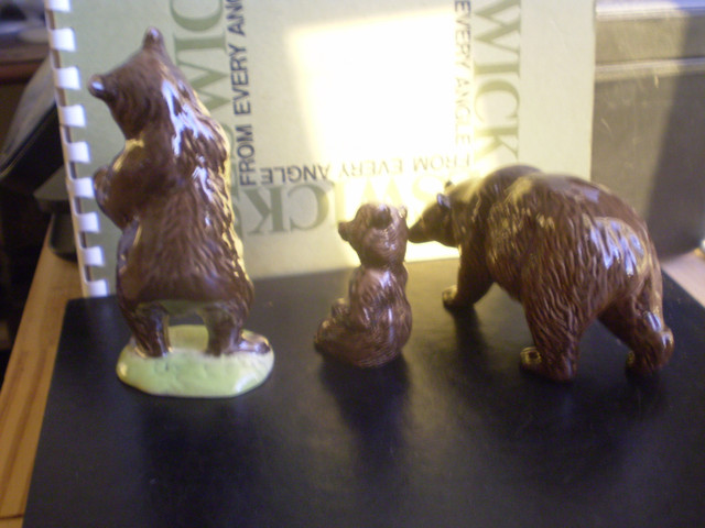 Beswick Wild Animals Figurines - " Bears "- #1313, #1314, #1315 in Arts & Collectibles in Kitchener / Waterloo - Image 4