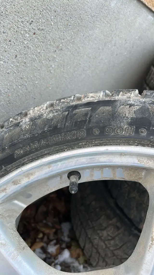 Bridgestone Blizzak 25535R18 Winter Tires in Tires & Rims in Oshawa / Durham Region - Image 4