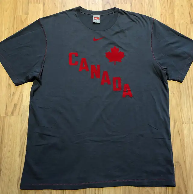 Vintage Hockey T-Shirts - NHL and Team Canada in Hockey in North Shore - Image 2