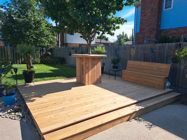 ROTTEN FENCE POSTS ? LEANING FENCE ? GIVE US A CALL WE CAN HELP!62865710270083122
