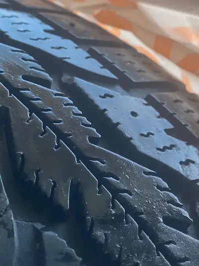215/55/r17 not on rims both have 60% tread, both hold air and have grip like no other tire! take the...