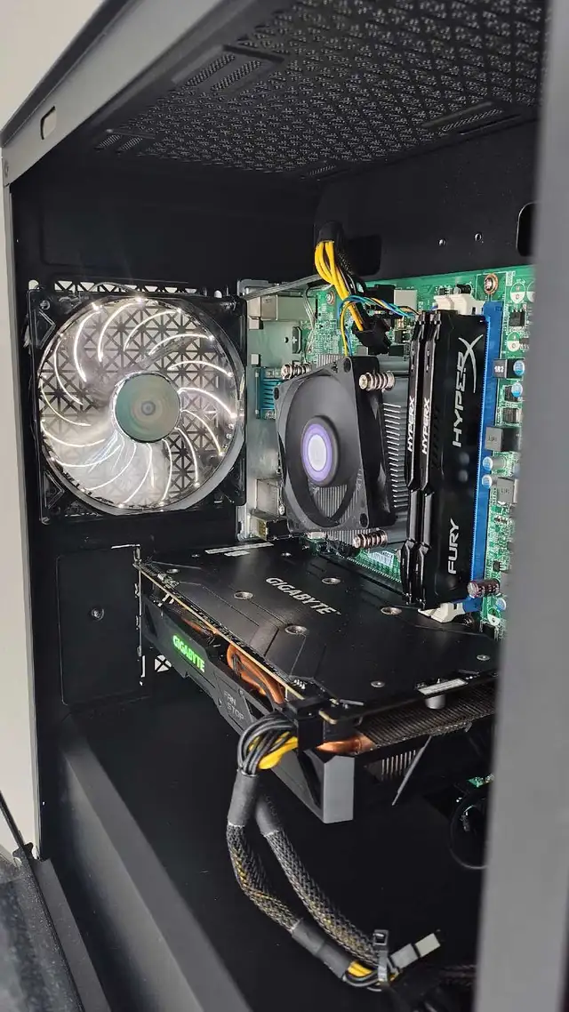 Light Gaming PC 555654516112117767