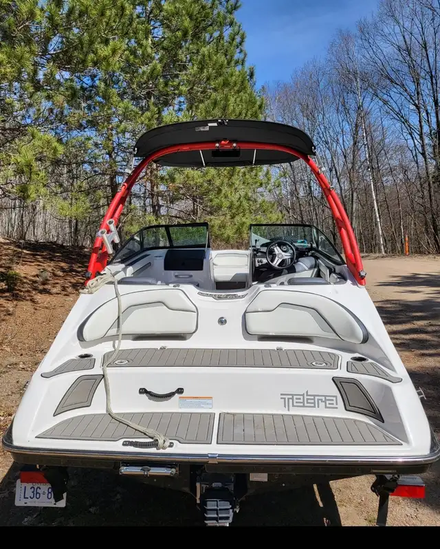 Yamaha AR195 Wakeboard Boat in Powerboats & Motorboats in Renfrew - Image 5