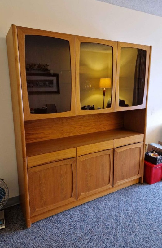 TEAK VINTAGE MID CENTURY MODERN HUTCH DRESSER SIDEBOARD