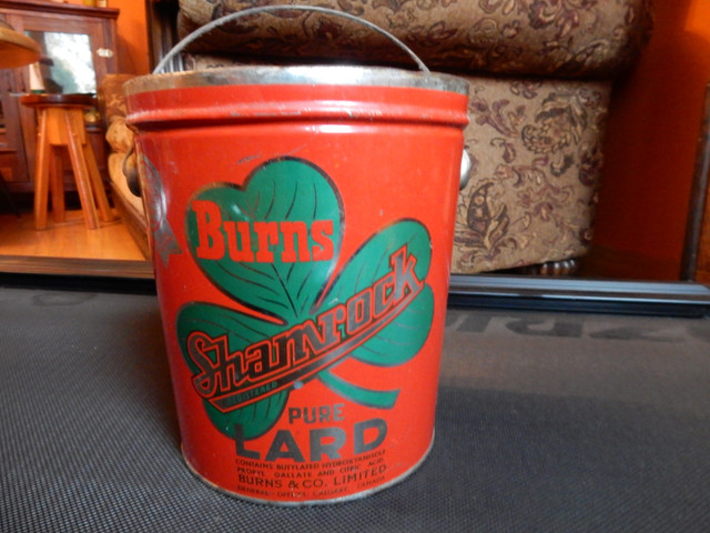 Vintage Burns Shamrock 5 pound lard can in Arts & Collectibles in Saskatoon
