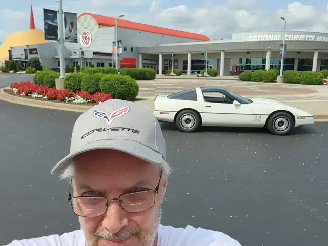 Senior car guy looking to meet friends.