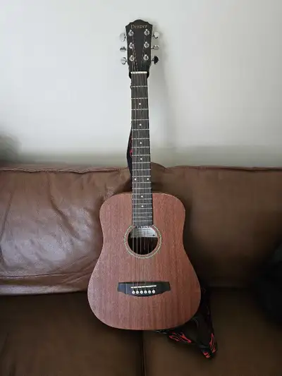 Denver guitar with box, carry bag and pics. In great shape.
