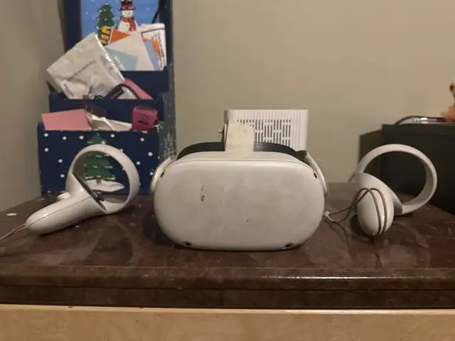 Oculus Quest 2 503563639305031680