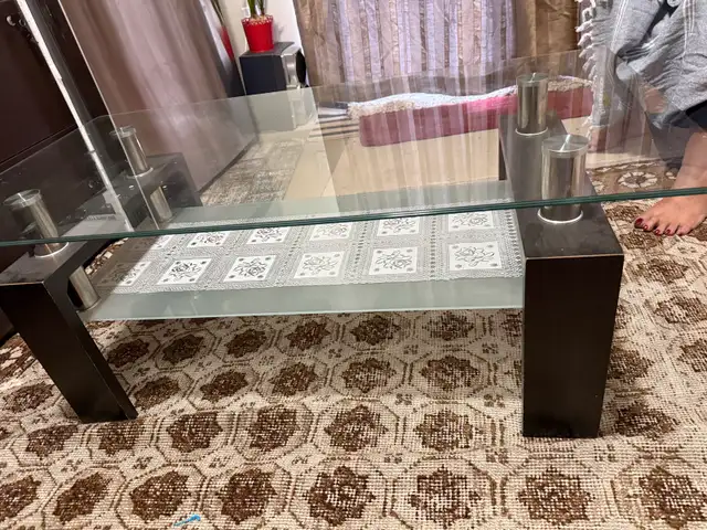 Glass Coffee Table in Coffee Tables in Mississauga / Peel Region - Image 4