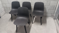 4 chaises noires IKEA "Odger"