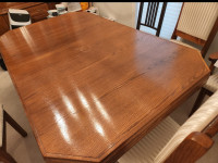 Oak Dining Room Set (with 6 chairs - 2 captain chairs)