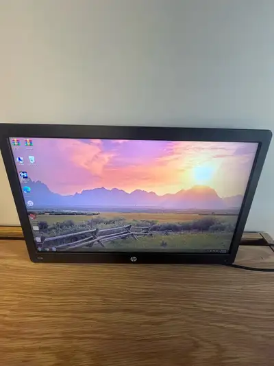 HP P223 21.5” x 2, View more