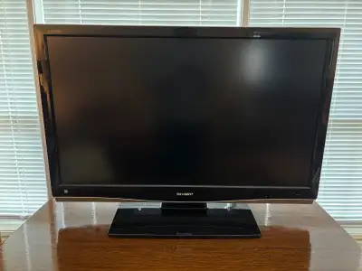 37” Sharp LCD TV – Model LC37D64U Specs: • Backlight Source: Fluorescent • Resolution: 1920 x 1080 •...