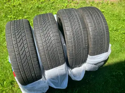 4 Pneus d’été 225/60/18.Continental PureContact.Très bonne état ! Usure 7/32’ Encore bon pour 2-3 sa...
