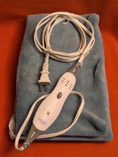 20 x 12 inch blue heating pad - slow to heat up, View more