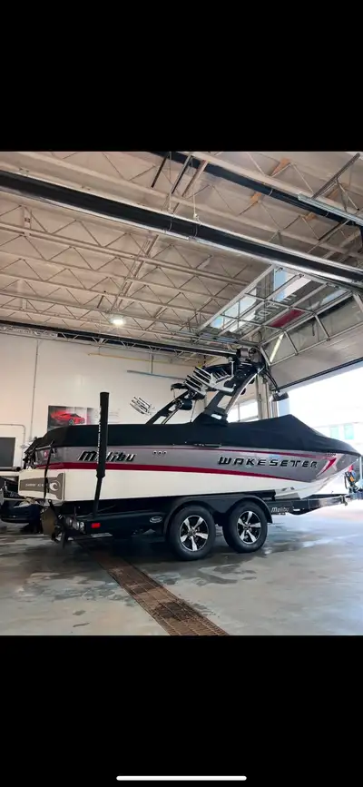 2014 Malibu Wakesetter for sale. Currently in heated storage. Very capable boat that is still compet...
