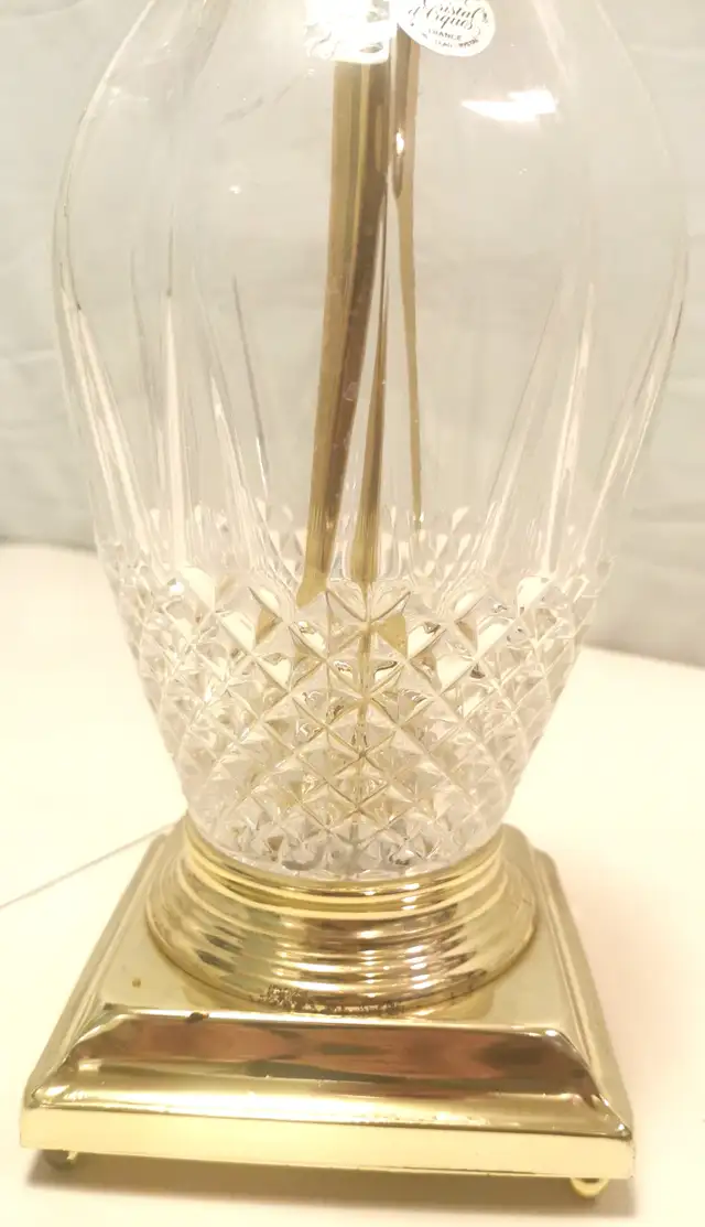 1970s Cristal d'Arques "Longchamp" Crystal Table Lamp - France in Indoor Lighting & Fans in Markham / York Region - Image 11