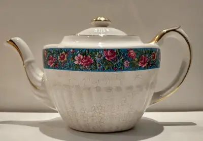 Vintage Gibson teapot, View more