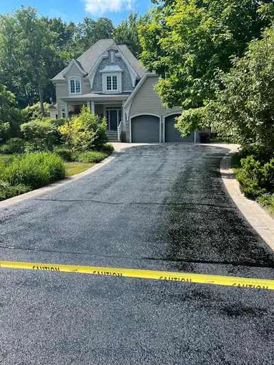 services asphalte complet ScellantXpert - 438-397-3539, View more