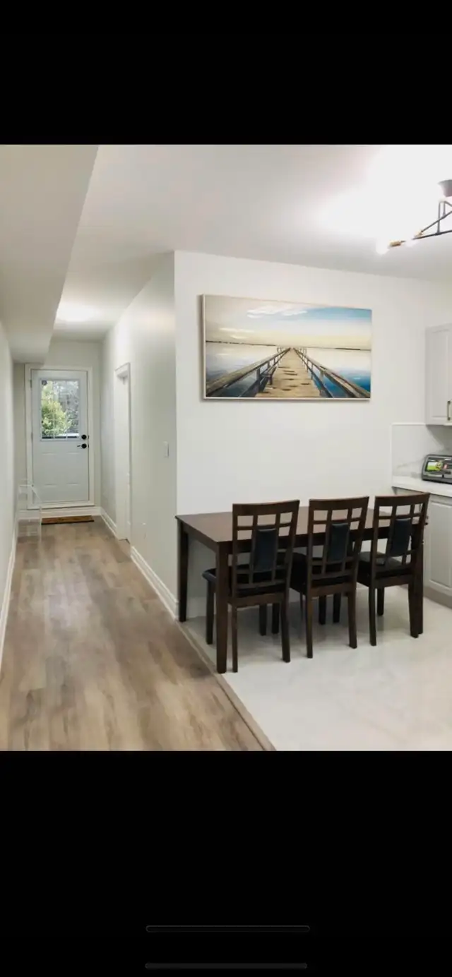 Downtown center master bathroom for rent  in Long Term Rentals in City of Toronto - Image 4