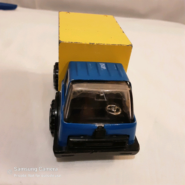 Tonka Blue & Yellow Box Truck, Cube Van Made in Japan Vintage in Arts & Collectibles in Calgary - Image 3