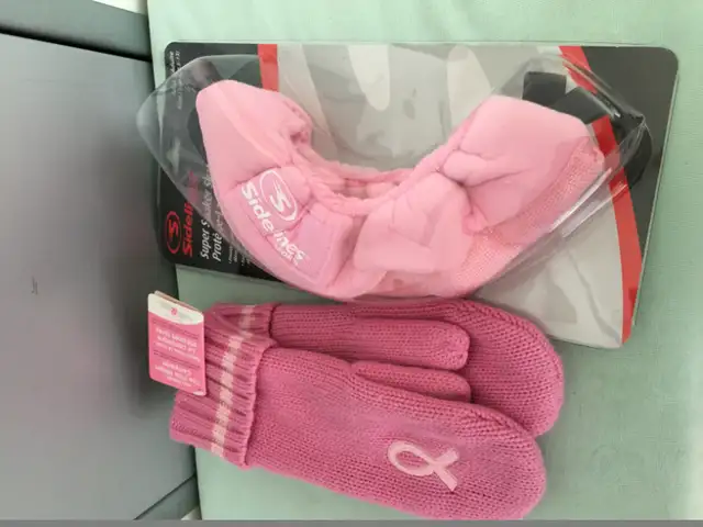 Sideline Sports Pink Soaker Skate Guards + Mitts + Pin Set in Skates & Blades in City of Toronto - Image 6