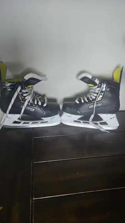 Bauer Supreme Hockey Skates size 6, View more