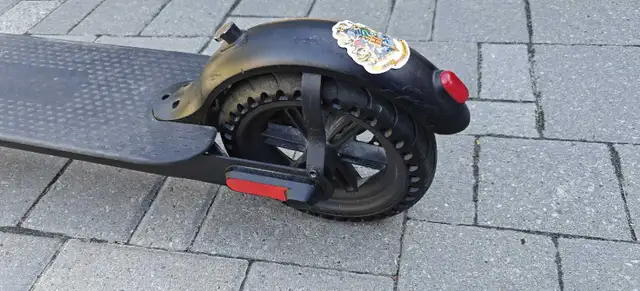 Electric Scooter Used  in Other in Oshawa / Durham Region - Image 4