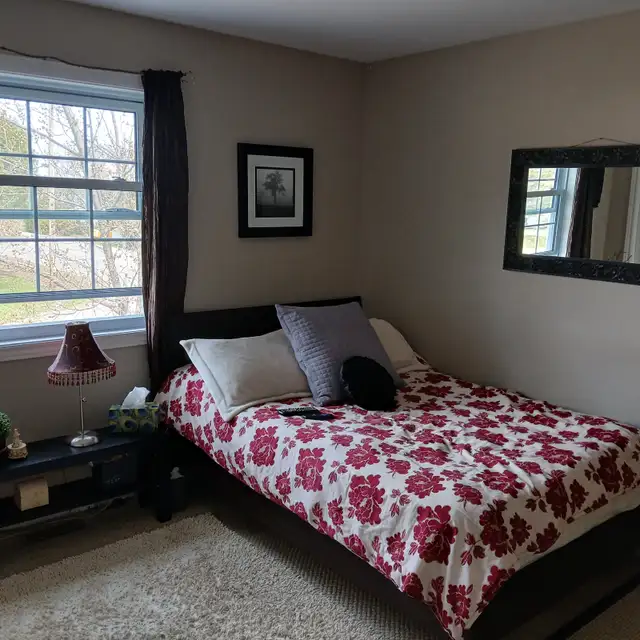 1- Bedroom / 1 Bathroom Upstairs Unit in Long Term Rentals in Pembroke - Image 6