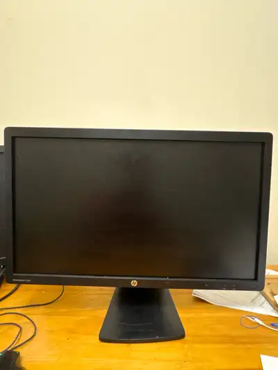 HP EliteDisplay E231 Monitor, View more