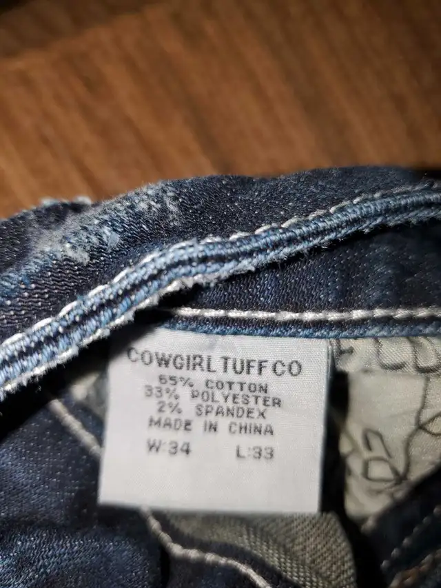 ladies cowgirl tough jeans size 34/33 in Women's - Bottoms in Kamloops - Image 5