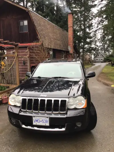 6cyl Mercedes Benz diesel. New injectors, new high pressure pump, brakes and tires near new, many up...