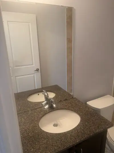 2 Bed room Condo for rent near Canada's Wonderland. 24 hours gate house security and security in fro...