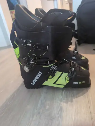 Lange SX100 ski boots  275 316mm, View more