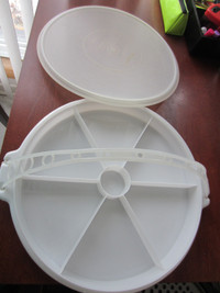 Metal Dish rack, Plastic Divided container with handle